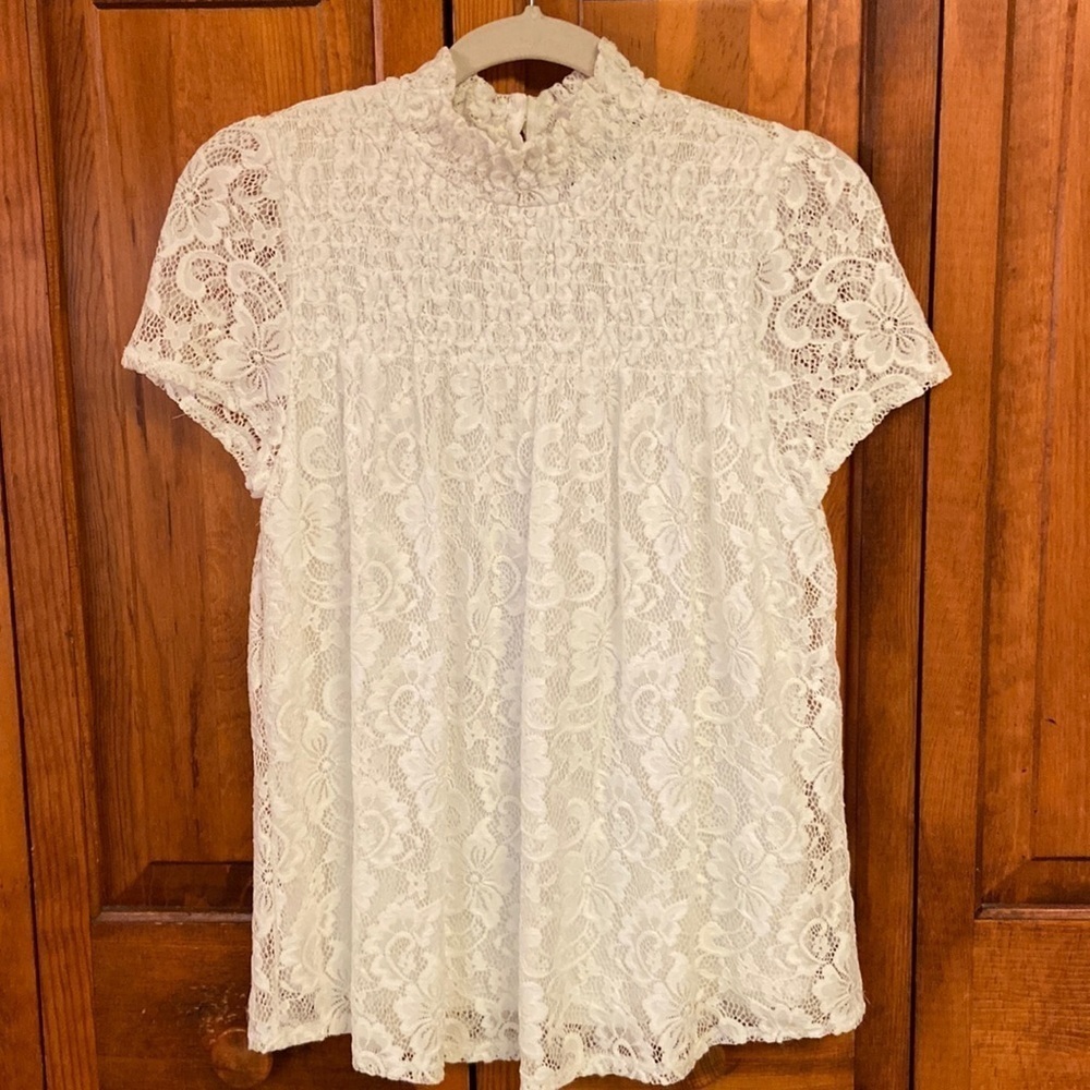 Cable & Gauze Lacey Floral Nylon/Spandex Mock Neck Dressy Top Babydoll